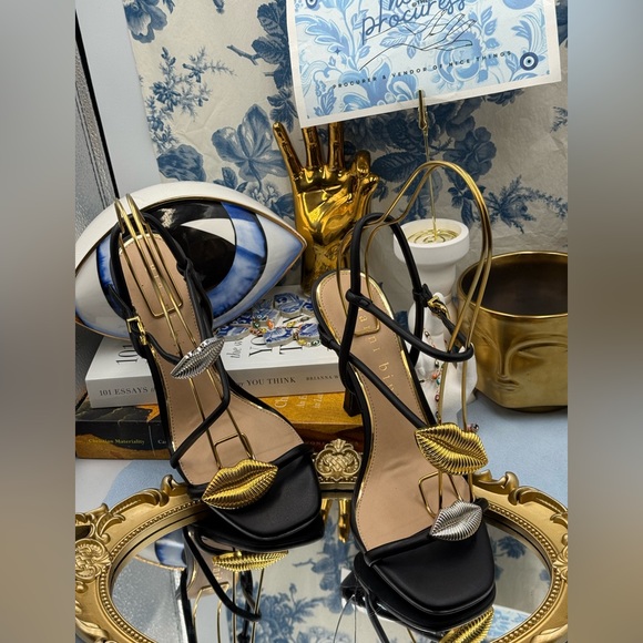 🆕 GIANNI BINI 🧿 NWOB Carletta Lip Ornamented Sandals, Black Leather, Sz 8 - Picture 5 of 14